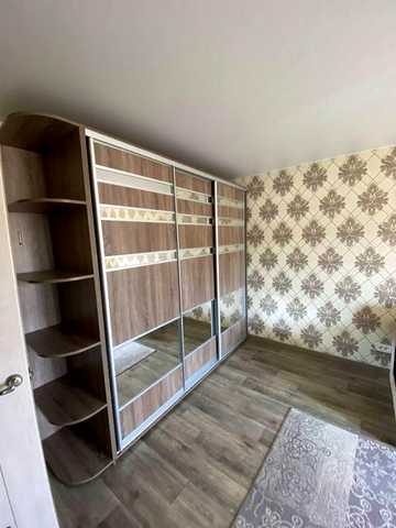 Продам квартиру 2-х кімнатну