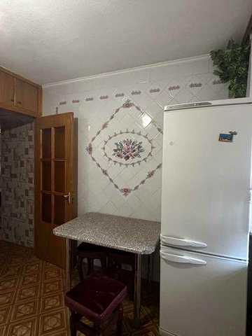Сдам 2-ух комнатную квартиру на Оболонском проспекте,11.