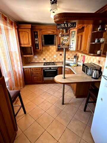 Продам 3 кімнатну квартиру 65 кв.м. м. Яворів!
