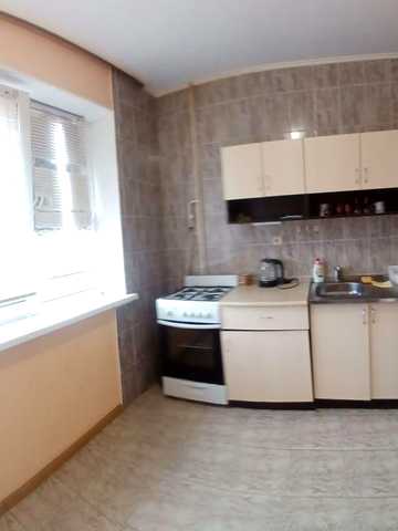 Продам 1 кімнатну квартиру вул.Чорних Запорожців буд.52, 8 поверх, ГАЗ