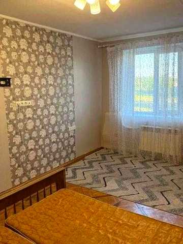 Продам 2 к. квартиру в смт Васіщеве