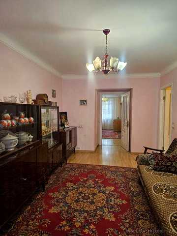 N:14240 - Продаж квартири, 2-кімн., Центр, вул. Київська, 43 м²