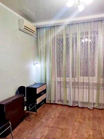Продам 1 к.кв. студию, м. Спортивная
