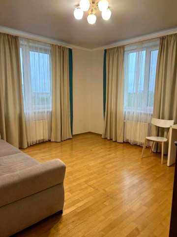 Оренда 2-кімнатної квартири на вул.Мікльоша 650$