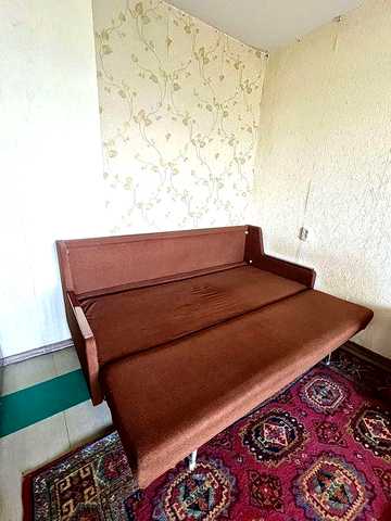 Здам 1к на Парусі біля базарю з меблями,технікою