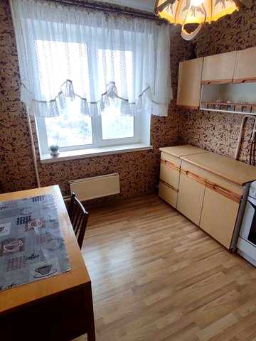 2 кім квартира, вільна для заселення