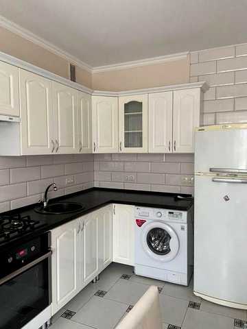 Продаж 3 кімнатної квартири р-н 33