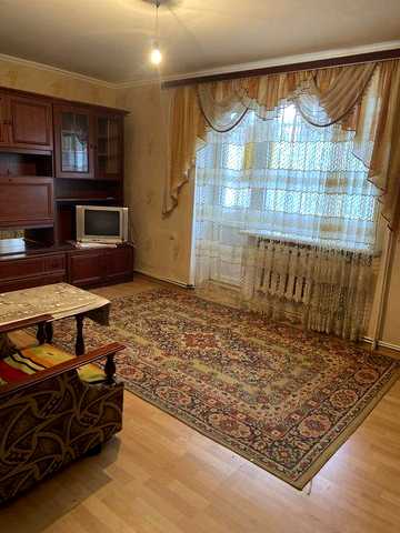 Продам 3х кімнатну квартиру,  з   АО, ЧЕШКА, р-н Червона Гора, ТОРГ!!!