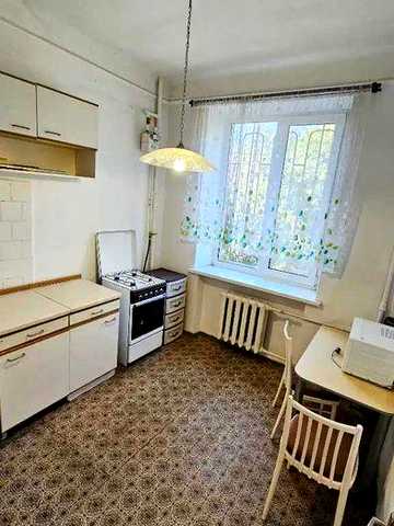 Продам 2к квартиру Центр Дніпра | Мономаха 29 | Сталінка | 55 м² | Закритий двір | Гараж