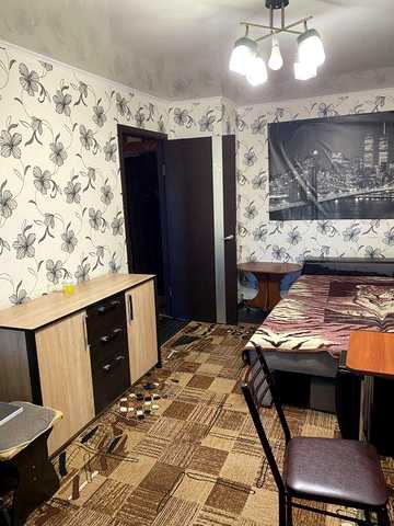 Сдаю 1 к/к Лески , Крылова, р- н 52 школы.