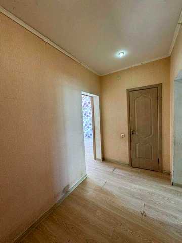 Простора 1-к квартира 48 м² у центрі Бородянки, з ремонтом