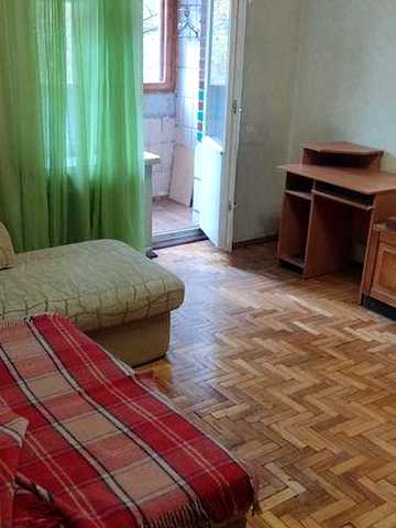 Двокімнатна квартира на Докії Гуменної 4