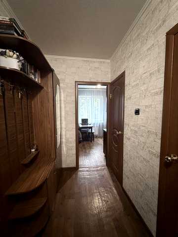 Продам  1 кімнатну квартиру(малосімейка), від власника в гарному районі