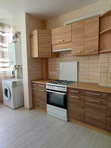 Оренда 2-к квартири 56 м². Нові Петрівці, "Смарагдове містечко"