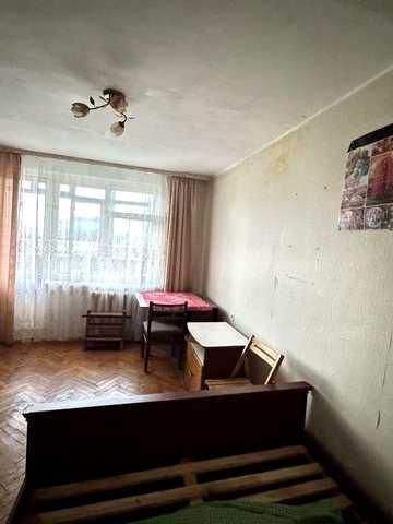 Здається в оренду 1-кімнатна квартира в Шевченківському районі Києва за адресою: вул. Юрія Іллєнка, 85.