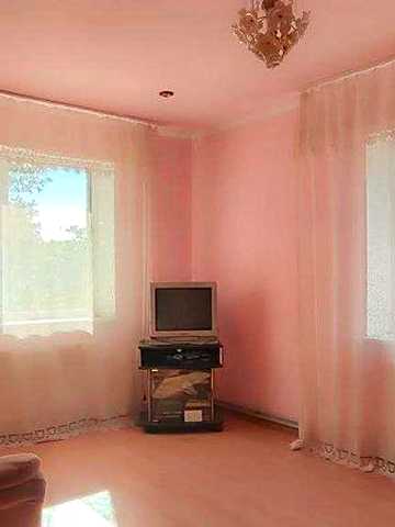 Продам міцний добротний будинок-дачу в с. Лужок, в кооперативі Бузок.