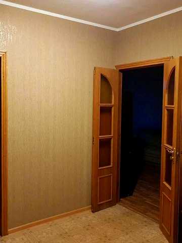 2 кв біля метро Олексіївська