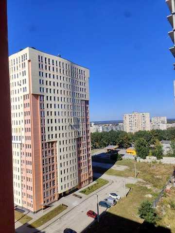 Продам  2 комн ЖК Меридиан ул. Гвардейцев Широнинцев,72 или обмен на авто ЖК Меридиан