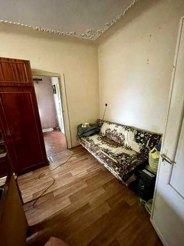 Продаж 2 ох кімнатноі  квартири центр м. Стрий