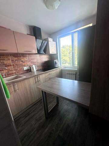 Продаж квартири вулиця Сергія Амброса 7