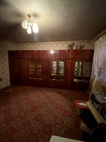 Продам просторий будинок 100 м² в місті  Кобеляки. Газ, зручності, гараж! Полтавська область