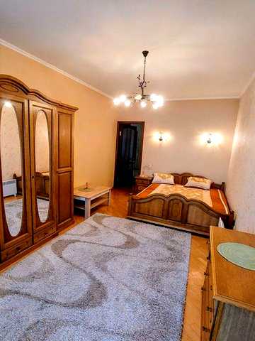 Оренда  БЕЗ % 2кім квартири Коновальця 36 Б метро Печерськ