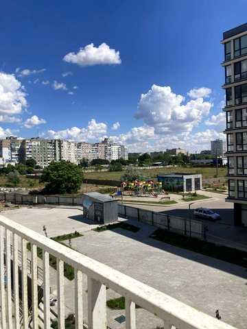 Без комиссии. 1к. квартира. Оплата частями возможна.  Новый дом.