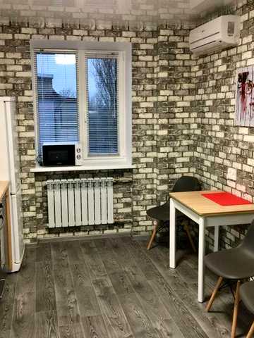 Сдам 2к квартиру метро 23 августа, первый дом