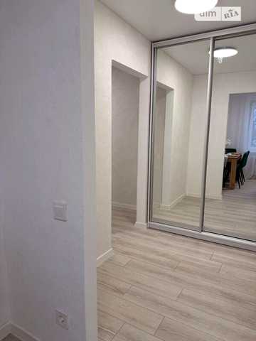 Продаж 2к Квартира Михайла Малишенка (Короленка) вулиця