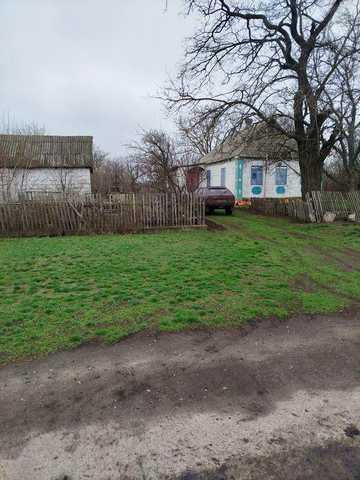 Продам будинок у селі