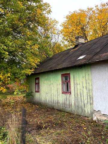 Продається будинок у с. Лугове — центр села, поруч школа та садочок!