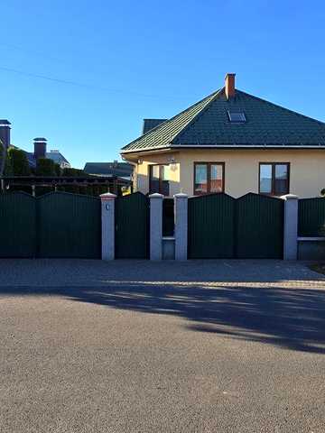 Оренда  комфортного  будинку 280 м² у Минаї — газове опалення + камін /  4 спальні / гараж / автонавіс / альтанка