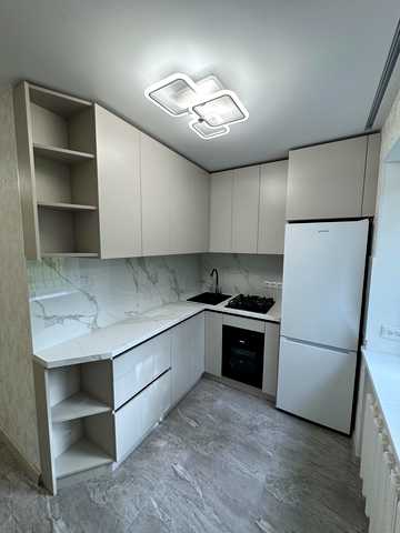 None 32000 USD