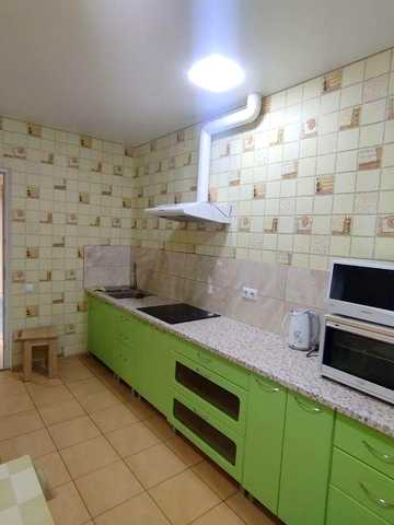 Оренда однокімнатної частини будинку 32м². Центр. Окремий вхід.