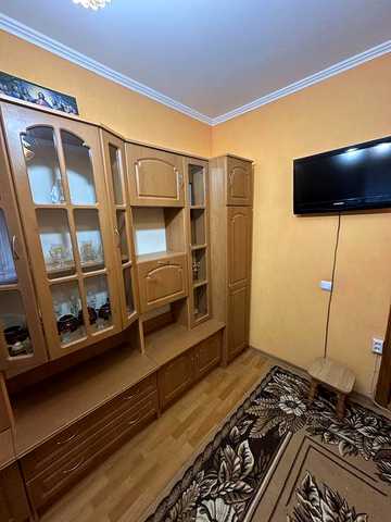 Здається кімната на Бульварі