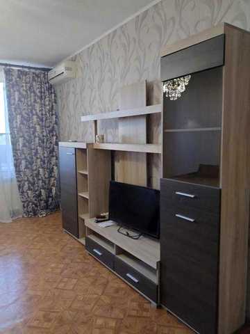 сдам реальную однокомнатную квартиру проспект Гагарина 45, м. Спортивная и м. Левада