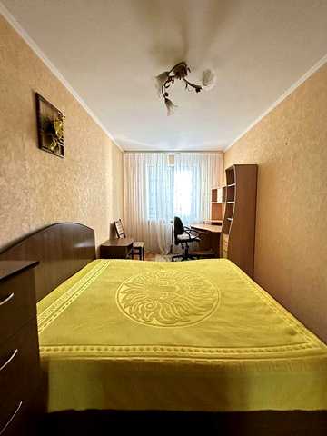 Оренда 2-кімнатна квартира вул. Захисників України