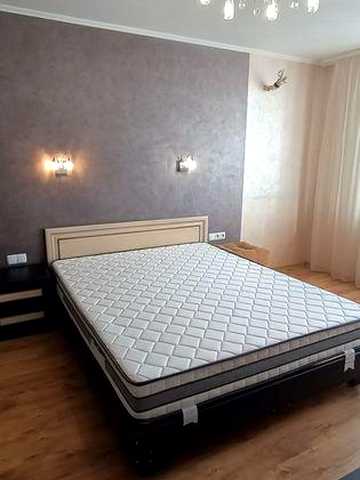 Сдам  1 но  комнатную  квартиру  на  СЛОБОДКЕ  улица  Сергея  Ядова