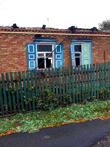 Продам дворище після пожежі