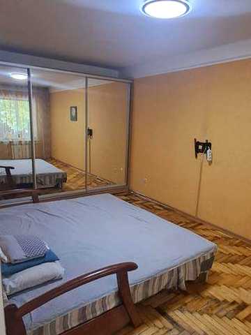 Оренда 1к квартири на Українській