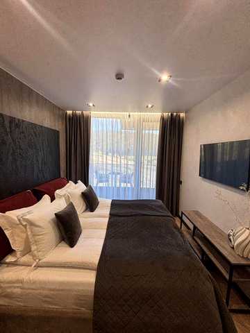 Продаж апартаменту  в Glacier Premium Apartments | Буковель , озеро Молодості , вид на ліс та витяг