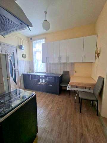 Сдам 3- х.комнатную квартиру.  ул.Прохоровская/Мясоедовской  Своё место под авто.