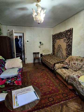 Продам 2к.кв. с раздельными комнатами в центре ХТЗ