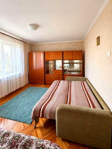 Продаж 1 кім квартири на Новочерчинській