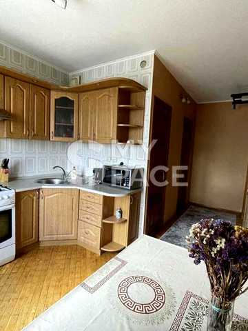 Продаж 2х кім кв Позняки метро 6хв пішки, вул.С.Крушельницької,3