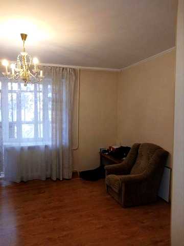 Продам 1-ну квартиру по вул. Володимирській.