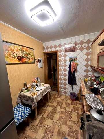 Квартира 3 кімнатна , мікрорайон