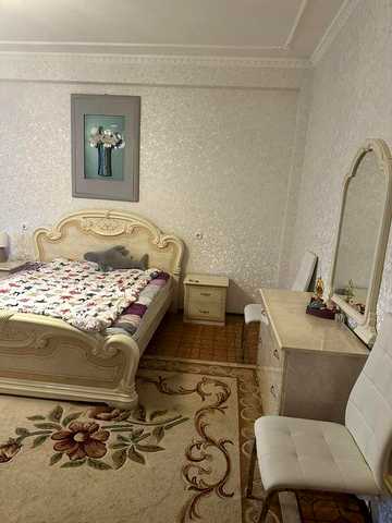 Сдаю 3 квартиру, Декабристов, 4/ 6 евроремонт, 90 кв.м, 19000 гр плюс ком услуги торг