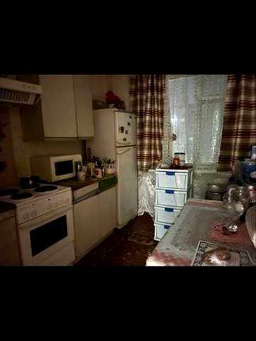 Квартира 2 кімнатна ,Будівельників Вараш