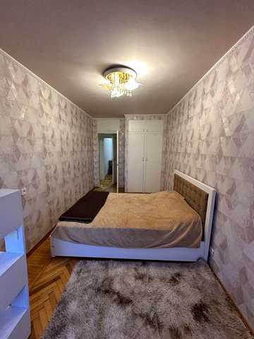 Сдам 3х квартиру Новые дома Метро Дворец Спорта Каденюка ( Танкопия )